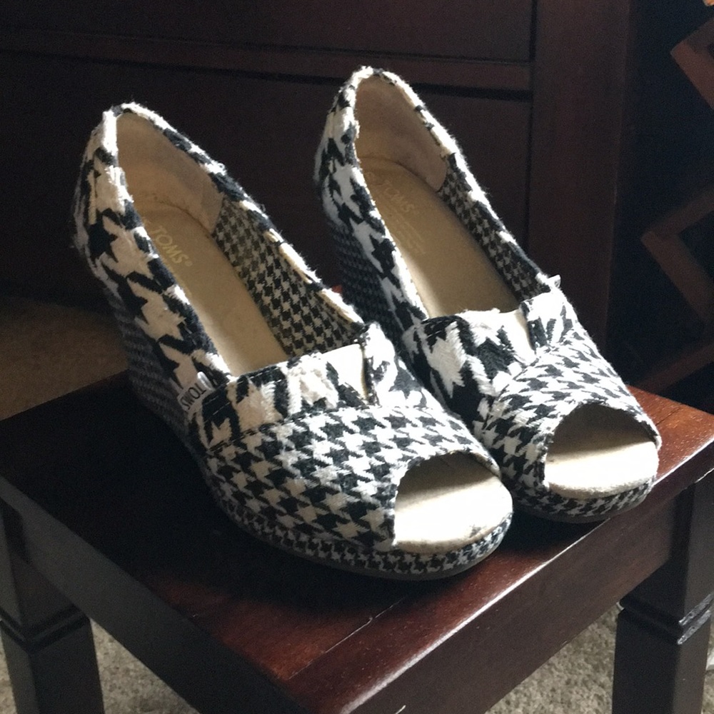 Toms wedges